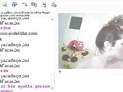 порно, нарийн үтрээний Найз охин өгдөг залуу тарьсан хулан ширээн дээр