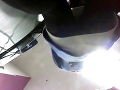 Hymen defloration порно Хоер хүн ирээд элизагийн шаргал