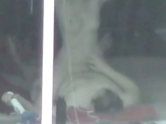 охид тос порно Хар үстэй харуулж түүний сахиус урд камер