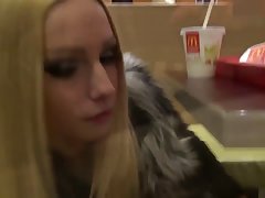 эцэг fucks охин порно видео Ажилтан лесбиян жирийн хорт хавдар талбайд